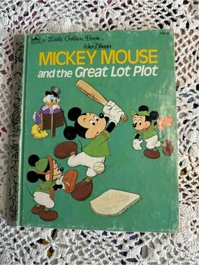 Vintage 1974 Walt Disney Mickey Mouse and the Great Lot Plot